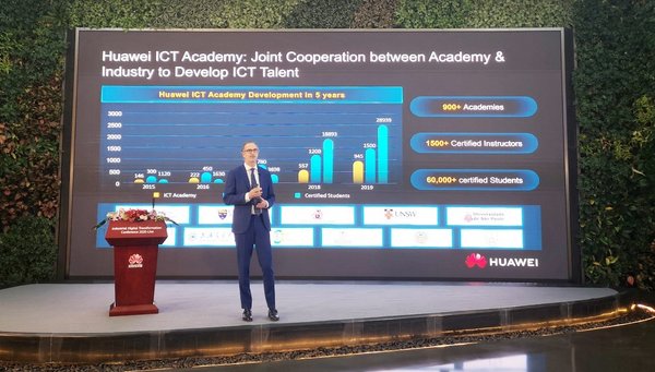 หัวเว่ย เปิดตัว Huawei ICT Academy Program 2.0 มุ่งพัฒนาบุคลากร ICT จำนวน 2 ล้านคนภายใน 5 ปี
